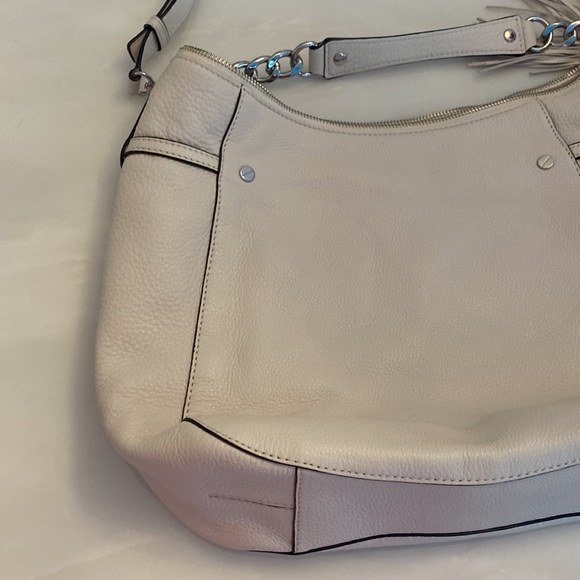 NWT Michael Kors Megan large vanilla shoulder purse. - Picture 12 of 15